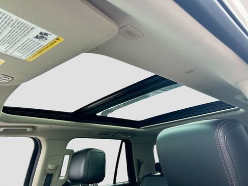 Used 2019 Ford Expedition Platinum AWD/4WD image 30