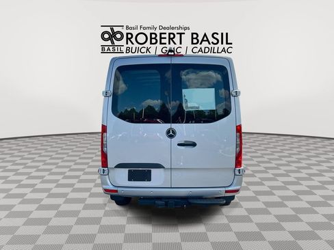 Used 2024 Mercedes-Benz Sprinter 2500 image 7