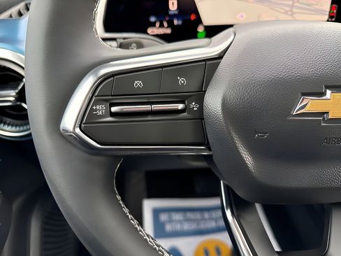New 2026 Chevrolet Equinox EV LT AWD/4WD image 31