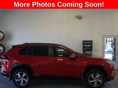 Used 2024 Toyota RAV4 SE w/ Weather & Moonroof Package AWD/4WD image 2