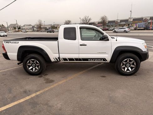 Used 2015 Toyota Tacoma 4x4 Access Cab V6 image 8