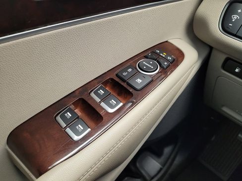 Used 2017 Kia Sorento EX w/ EX V6 Premium Package image 27