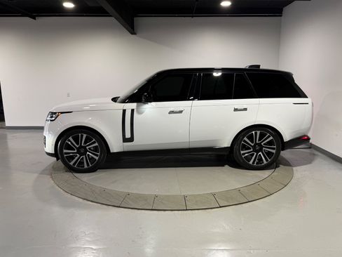 Used 2023 Land Rover Range Rover SE AWD/4WD image 12
