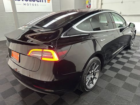 Used 2018 Tesla Model 3 Long Range RWD image 10