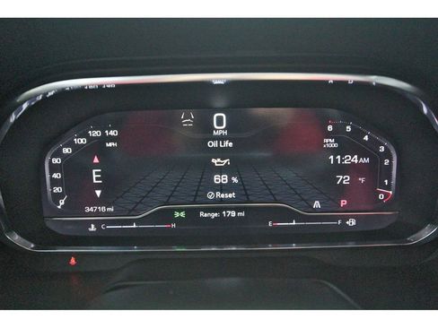 Used 2024 GMC Yukon XL SLT w/ SLT Luxury Package image 14