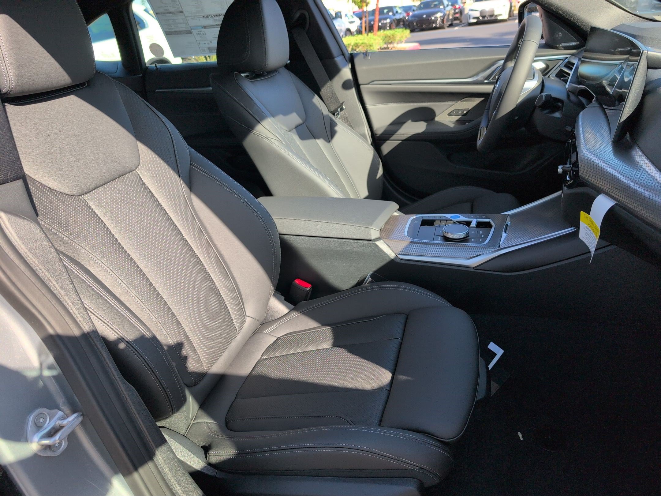 New 2026 BMW i4 eDrive40 w/ Parking Assistance Package RWD image 33