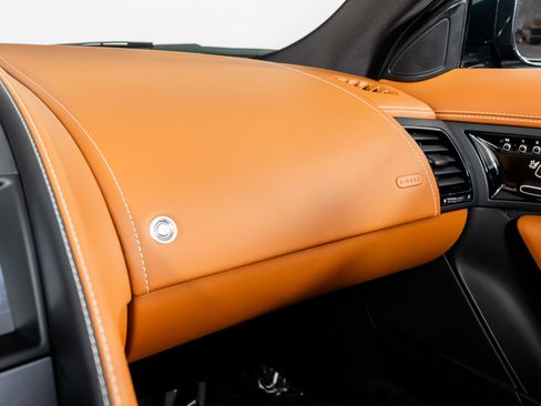 Used 2023 Jaguar F-TYPE R image 43