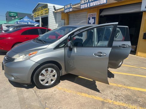Used 2014 Nissan Versa Note S FWD image 9