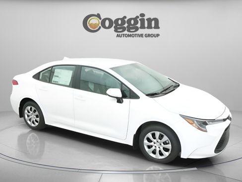 New 2026 Toyota Corolla LE FWD image 24