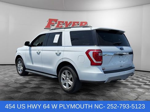 Used 2019 Ford Expedition XLT w/ Equipment Group 202A AWD/4WD image 3