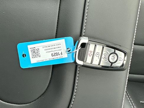 New 2025 Ford Expedition Platinum w/ Stealth Performance Package image 25