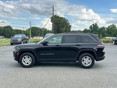 Used 2024 Jeep Grand Cherokee Laredo