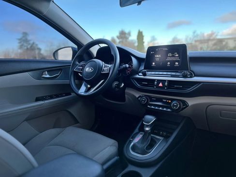 Used 2019 Kia Forte LXS image 14