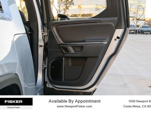 Used 2023 Rivian R1T Adventure image 27