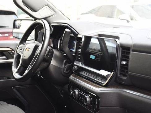 Used 2023 Chevrolet Silverado 1500 LT w/ Protection Package AWD/4WD image 27