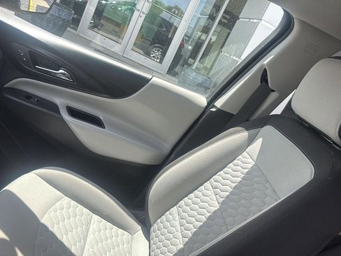 Used 2020 Chevrolet Equinox LS w/ LPO, Cargo Package AWD/4WD image 23