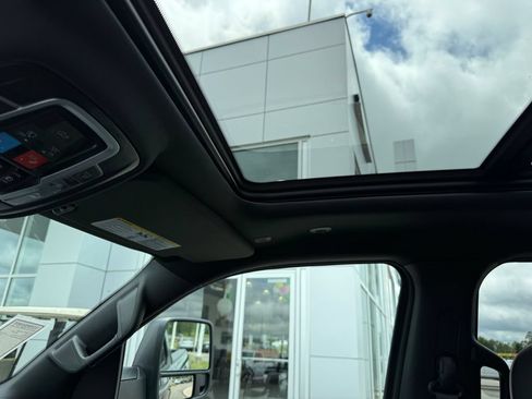 New 2026 RAM 1500 Limited w/ Night Edition AWD/4WD image 15