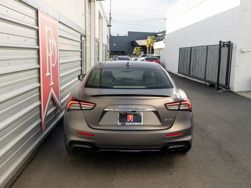 Used 2022 Maserati Ghibli Trofeo image 41