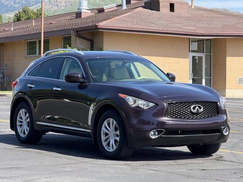 Used 2017 INFINITI QX70 AWD w/ Premium Package image 3