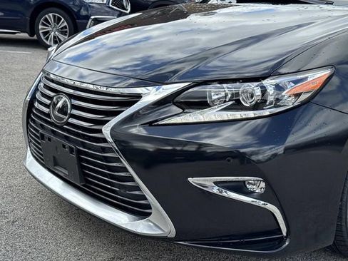 Used 2018 Lexus ES 350 w/ Premier Package image 10