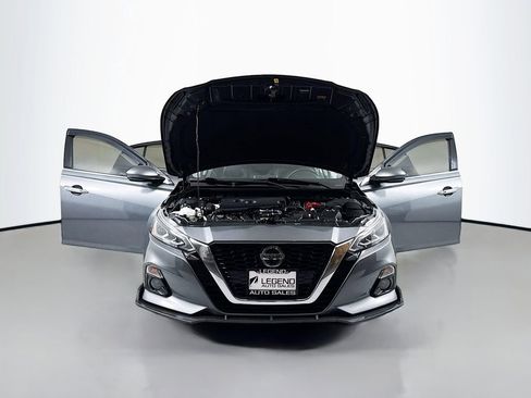 Used 2019 Nissan Altima 2.5 SL FWD image 18