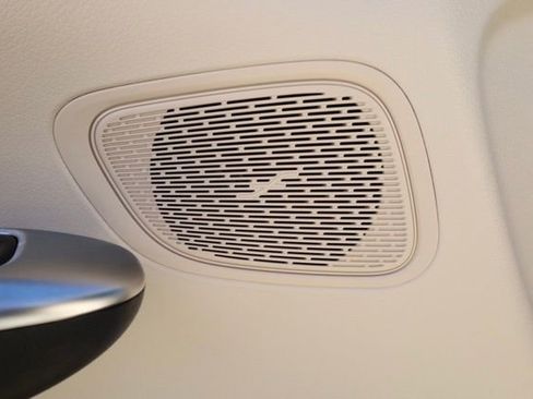 Certified 2025 Mercedes-Benz GLC 300 4MATIC image 32