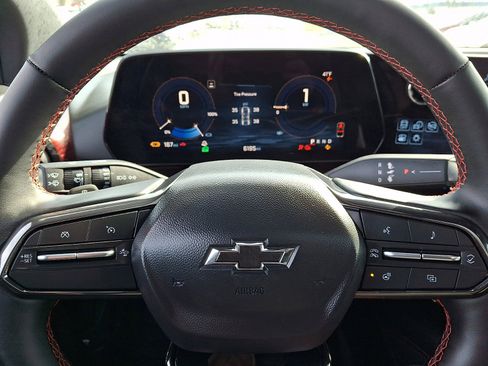 Used 2025 Chevrolet Blazer EV RS image 18