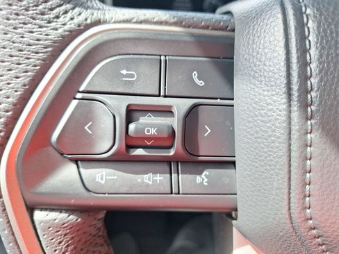 Used 2026 Toyota Tundra Limited AWD/4WD image 22
