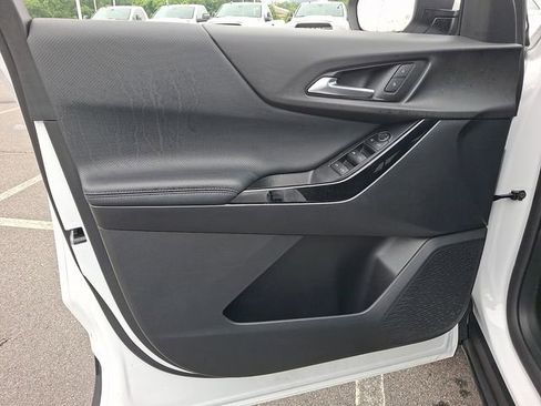 Used 2026 Chevrolet Equinox LT FWD image 12
