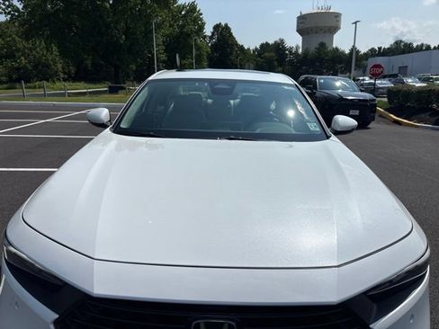 Used 2024 Honda Accord EX-L image 3