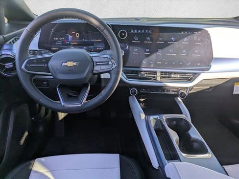 New 2026 Chevrolet Equinox EV LT image 14