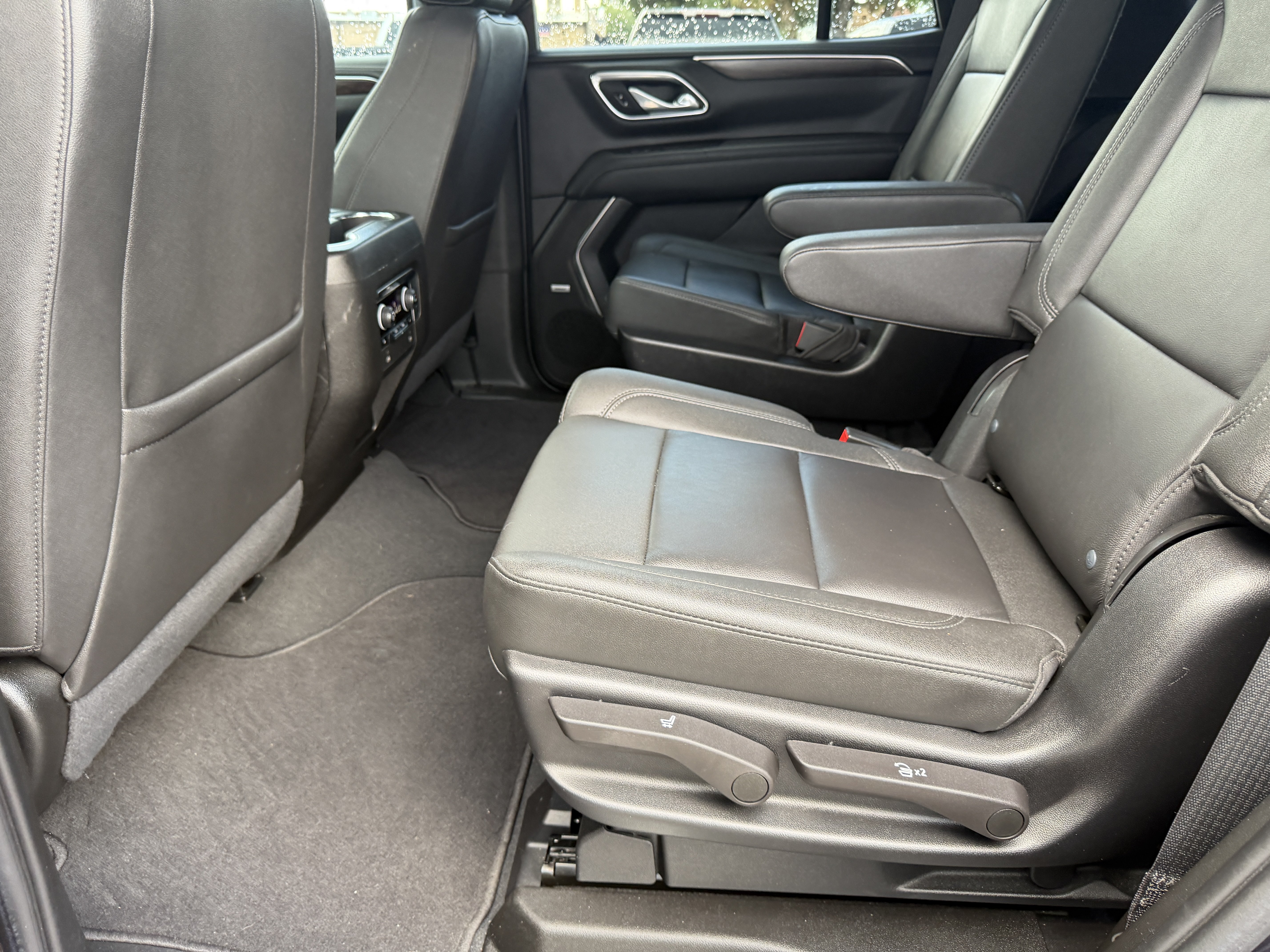 Certified 2023 Chevrolet Tahoe Z71 w/ Luxury Package AWD/4WD image 19