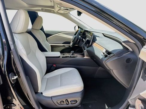 Used 2025 Lexus RX 350 Premium Plus w/ Accessory Package (Z1) FWD image 16