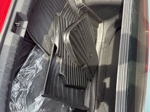 Used 2023 Honda Civic Sport image 10