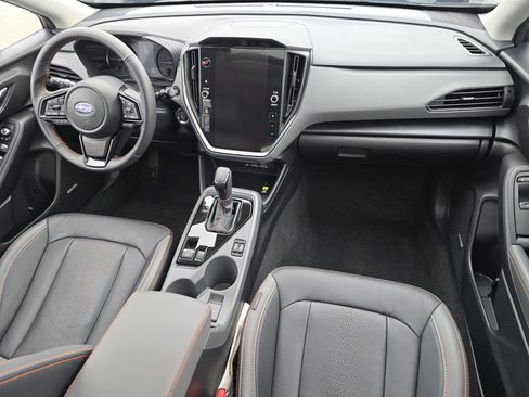 Certified 2025 Subaru Crosstrek 2.5i Limited w/ Crosstrek Mirror Package image 17