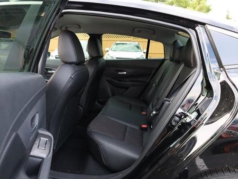 New 2026 Nissan Sentra SR w/ SR Premium Package FWD image 21