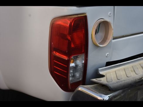 Used 2016 Nissan Frontier SV RWD image 47