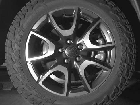 Used 2025 Jeep Compass Trailhawk AWD/4WD image 13
