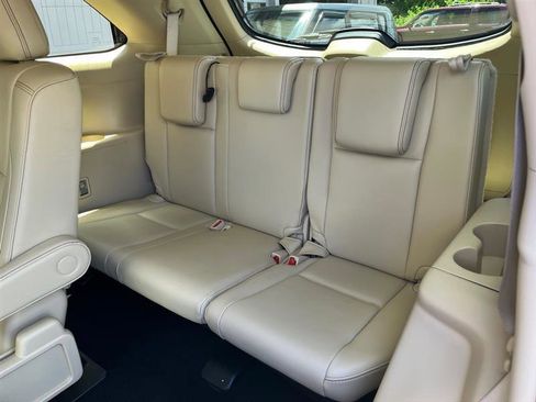 Used 2017 Toyota Highlander XLE w/ Protection Package #3 AWD/4WD image 23