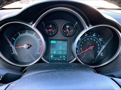 Used 2014 Chevrolet Cruze LT image 10