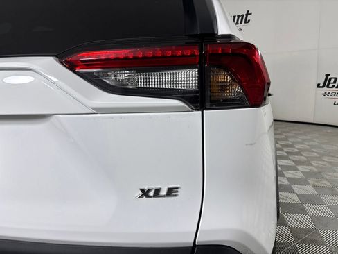 Used 2025 Toyota RAV4 XLE w/ Convenience Package FWD image 36