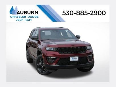 New 2025 Jeep Grand Cherokee Limited w/ Black Appearance Package