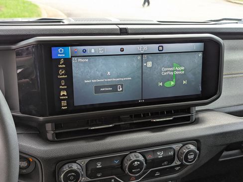 Used 2024 Jeep Wrangler Sport S image 19