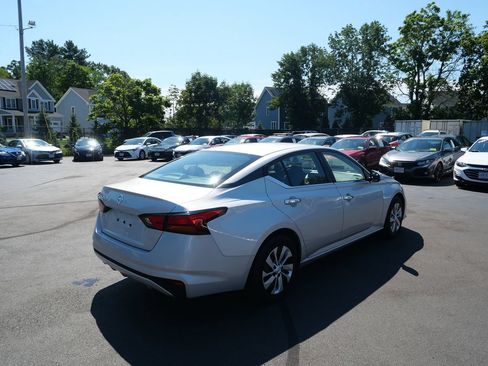 Used 2022 Nissan Altima 2.5 S FWD image 6
