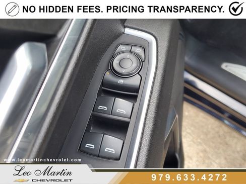 Used 2023 Chevrolet Silverado 1500 LT AWD/4WD image 18