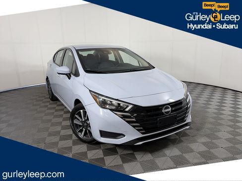 Used 2025 Nissan Versa SV w/ Trunk Package FWD image 1