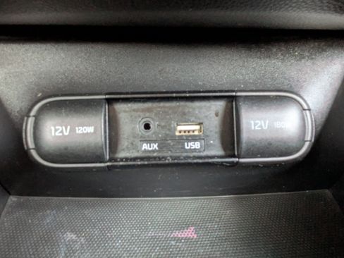 Certified 2017 Kia Soul image 20