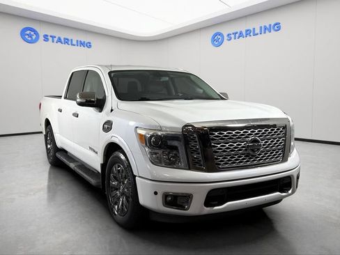 Used 2017 Nissan Titan Platinum Reserve RWD image 14