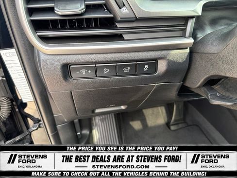 Used 2025 Kia Telluride S FWD image 22
