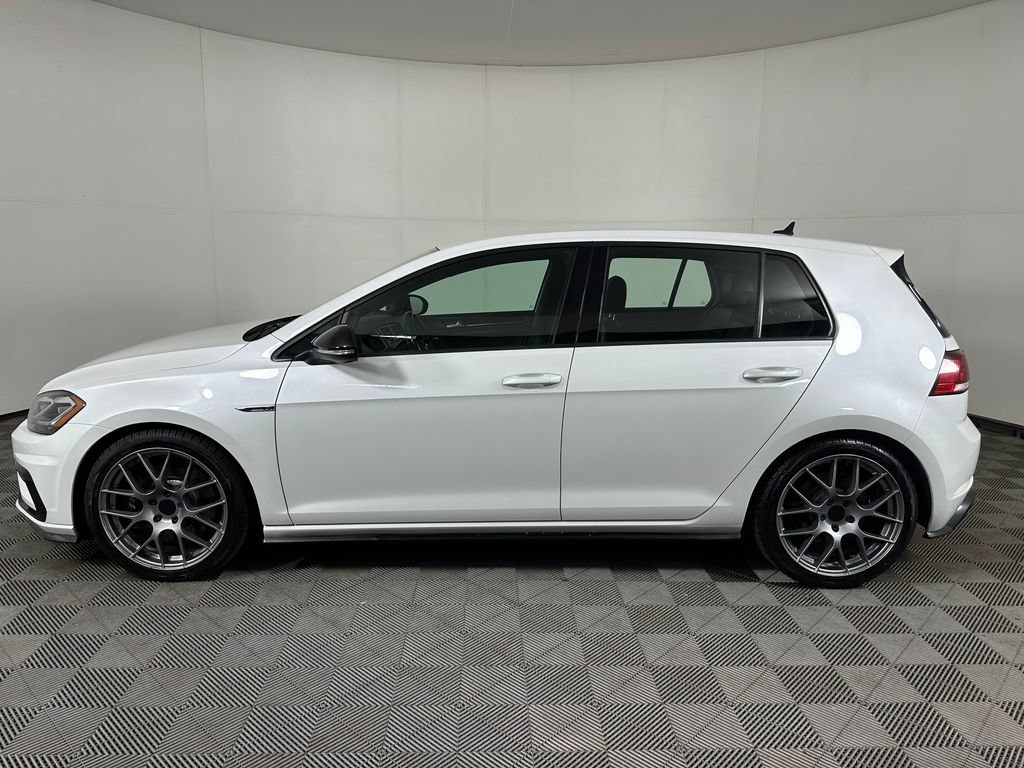 Used 2018 Volkswagen Golf R 4-Door AWD/4WD image 2